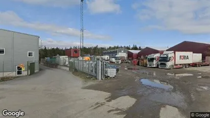 Industrilokaler till försäljning i Huddinge - Bild från Google Street View