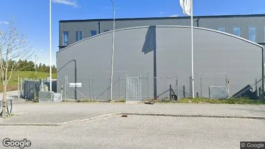 Industrilokaler till försäljning i Nacka - Bild från Google Street View