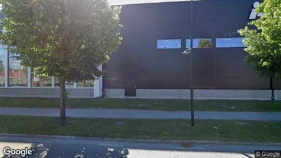 Industrilokaler till försäljning i Huddinge - Bild från Google Street View